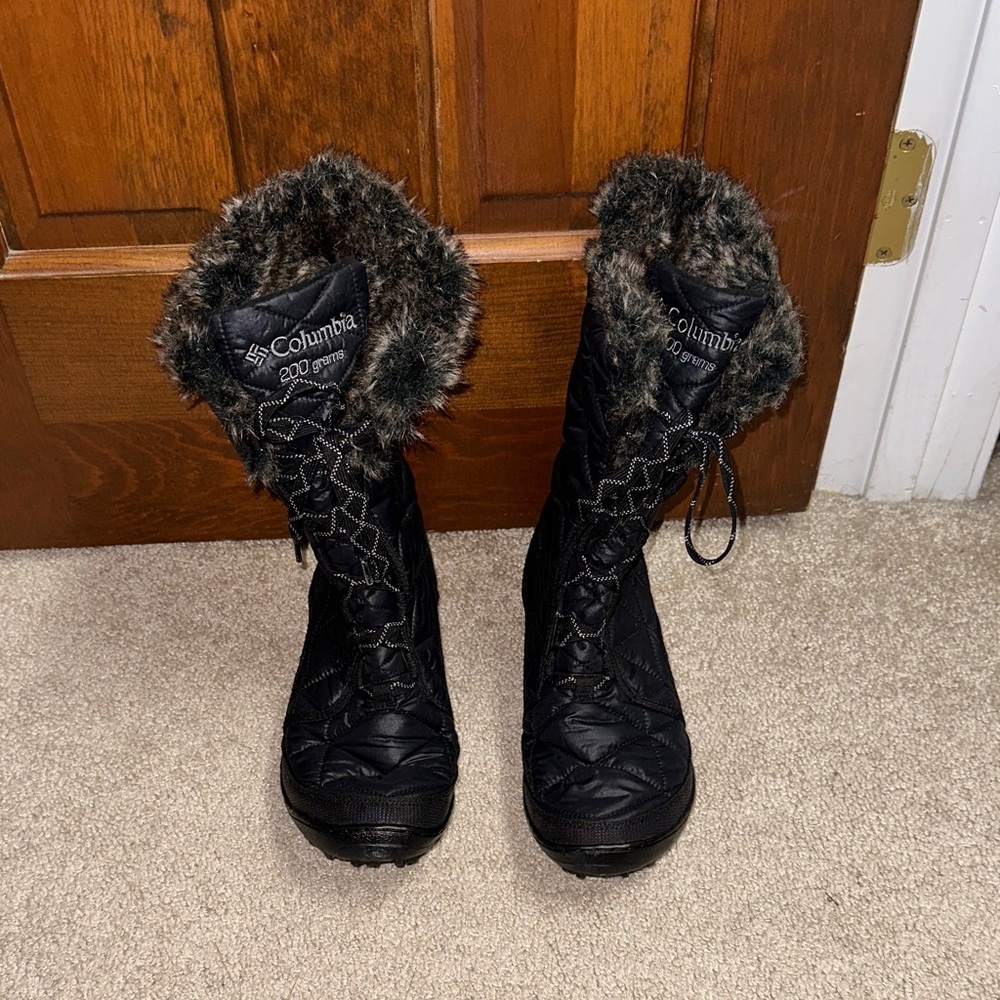 Columbia Women's Black Fur-Lined Winter Boots